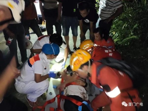 等日出睡着，醒来竟在崖底！厦门一山顶发生惊险一幕……