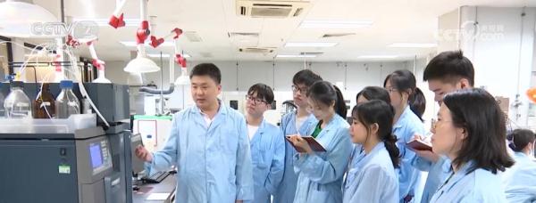 企业“各显神通”探索员工技能培训新模式 技能人才大有可为