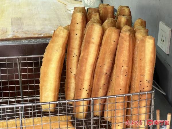 早餐这样搭配，做法简单又营养均衡！ 营养医生支招→