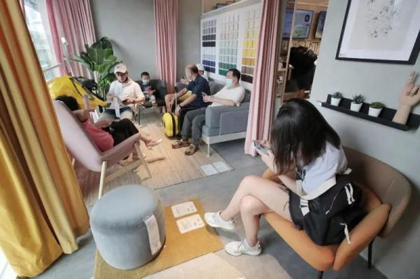 宜家突然宣布:上海市中心的这家店将停止运营!刚开业时大排长龙,要“两小时起”…… 宜家突然宣布:上海市中心的这家店将停止运营!刚开业时大排长龙,要“两小时起”……