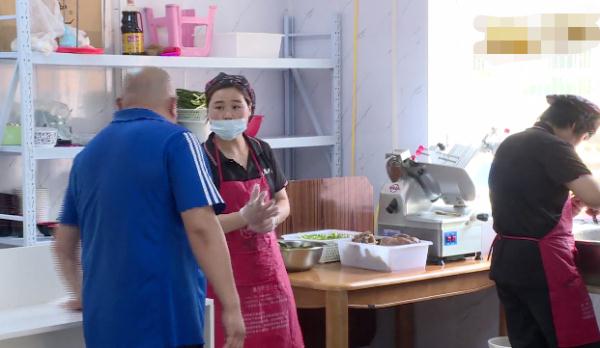 他的“孩子”是冠军！“光头爸爸”做到了！