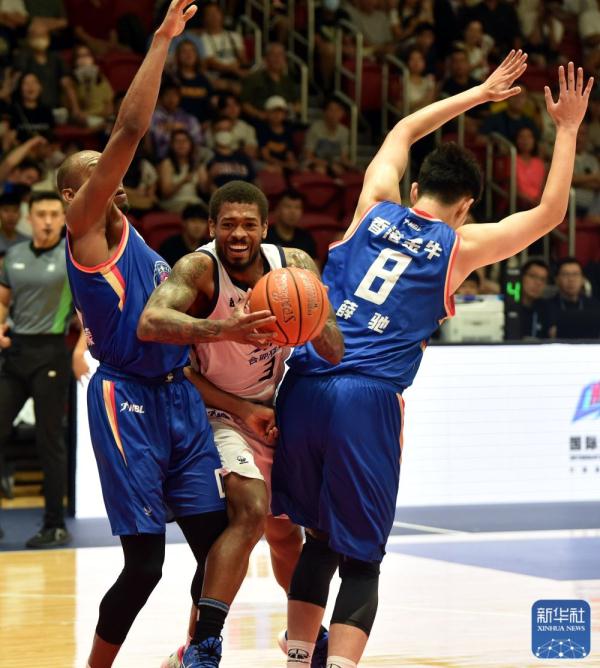 全国男子篮球联赛 | 合肥狂风胜香港金牛