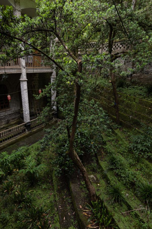 百年老宅藏深山