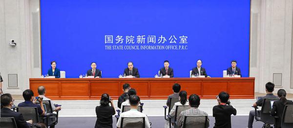 中国公民在海外走到哪里 领事保护和协助就要跟到哪里