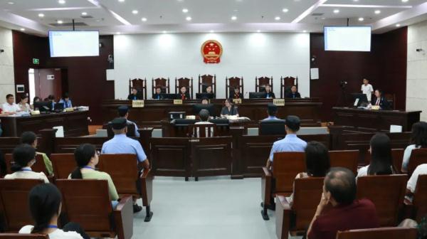 余华英拐卖儿童案庭审结束，检方建议判死刑