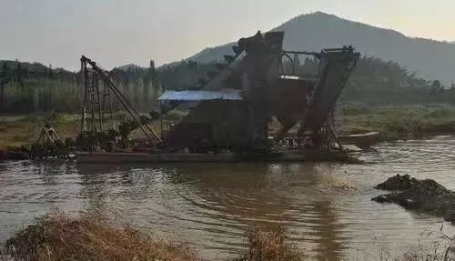 微山湖上的“扫黑风暴”