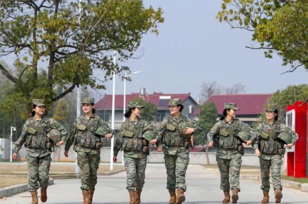 2023年下半年女兵报名已开始!报名看这里→ 2023年下半年女兵报名已开始!报名看这里→