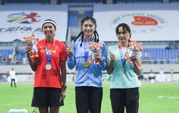 亚锦赛未能完赛后，跨栏女孩吴艳妮定下新目标