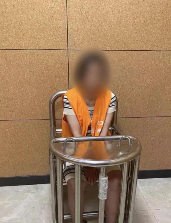 31个电话后,她投案自首! 31个电话后,她投案自首!