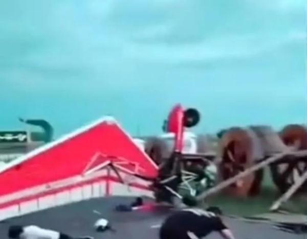 12岁男孩在动力三角翼事故中遇难 12岁男孩在动力三角翼事故中遇难