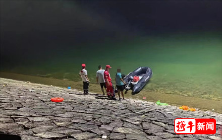 17岁少年水库溺亡，次日仍有上百人无视警示野泳……