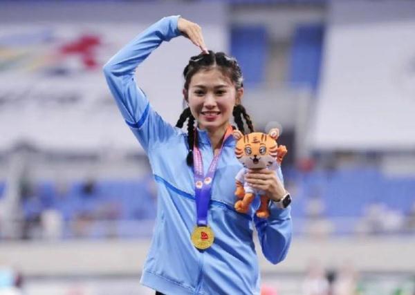亚锦赛未能完赛后，跨栏女孩吴艳妮定下新目标