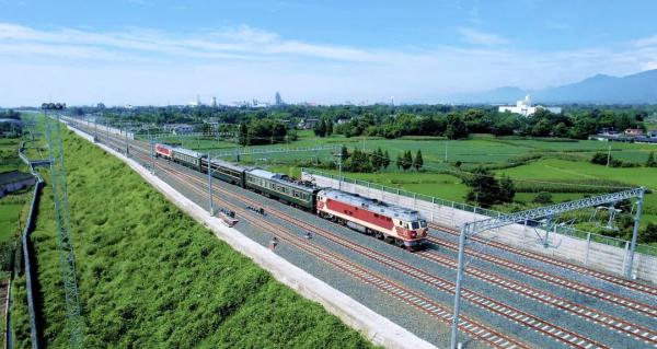 成都⇋松潘，2小时可达！川青铁路成黄段进入开通倒计时