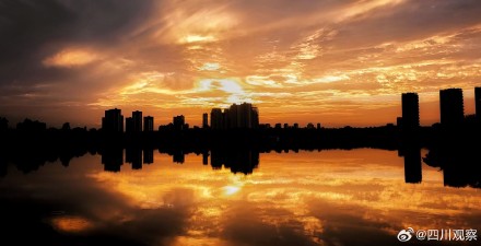 美到心坎！四川夏天的晚霞盲盒
