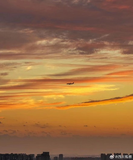 美到心坎！四川夏天的晚霞盲盒