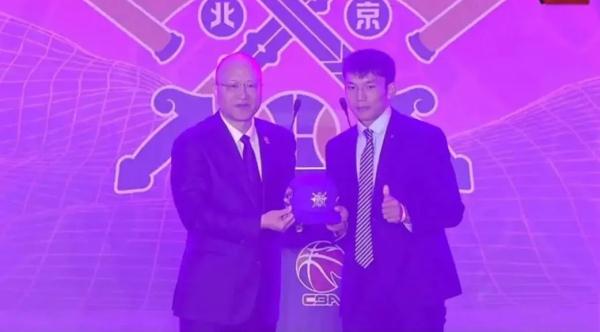 创造历史！这个玉溪小伙成CBA首位选秀成功的草根球员