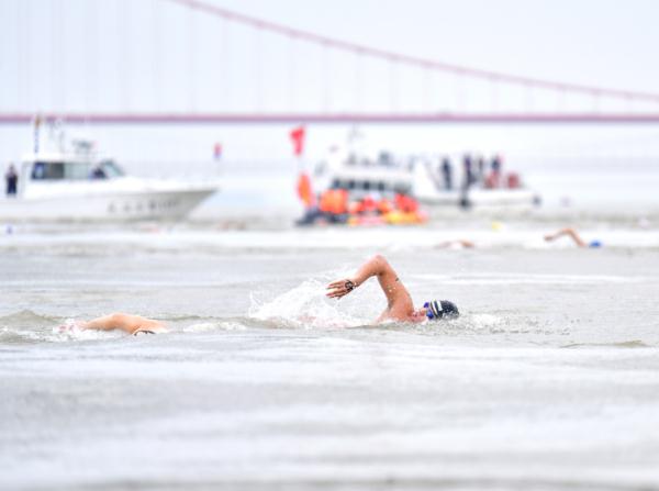 刚刚!冠军诞生! 刚刚!冠军诞生!