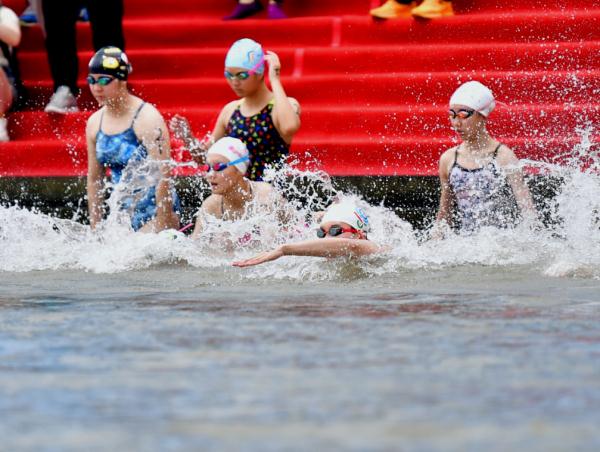 刚刚!冠军诞生! 刚刚!冠军诞生!