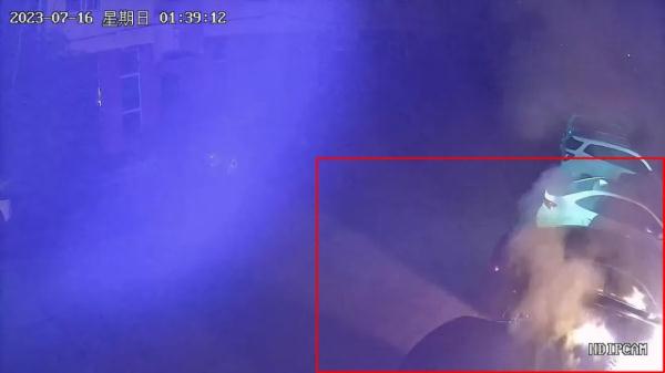 轿车半夜起火，这些知识你不得不学……