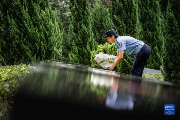 采纳哥哥遗愿 兄妹力争禁毒