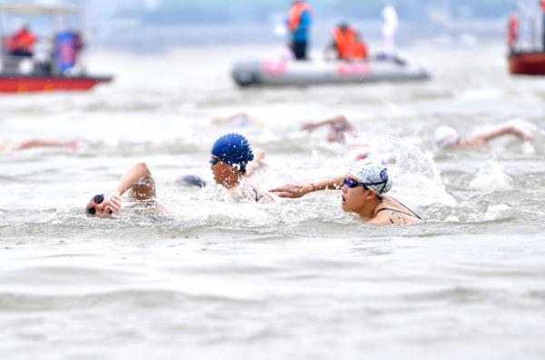 刚刚!冠军诞生! 刚刚!冠军诞生!