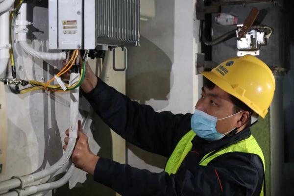 小区地下车库110都拨不出?智能网联汽车没信号“变瞎”?这件实事,上海市民呼声高 小区地下车库110都拨不出?智能网联汽车没信号“变瞎”?这件实事,上海市民呼声高