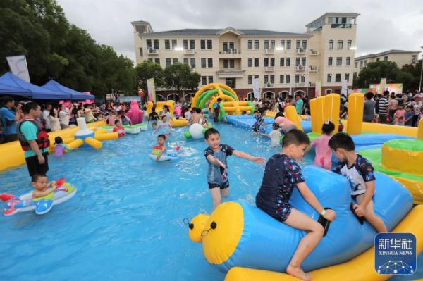 上海：社区嘉年华 共促邻里情