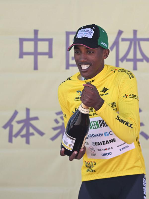 意大利巴迪亚尼车队穆鲁布兰获得环湖赛总冠军