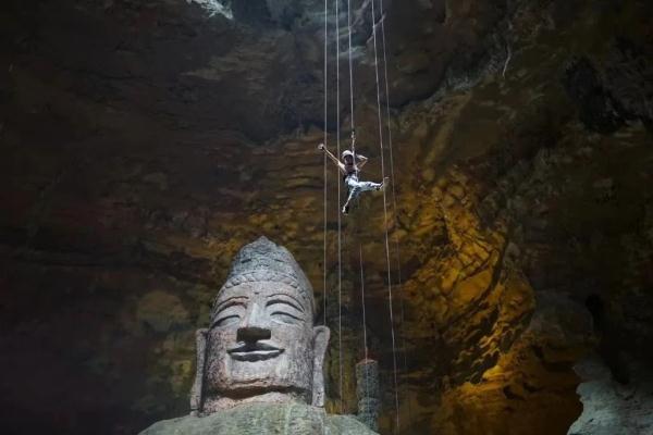 洞眼可望月洞内藏石像 北碚一溶洞堪比“盗墓笔记” 洞眼可望月洞内藏石像 北碚一溶洞堪比“盗墓笔记”