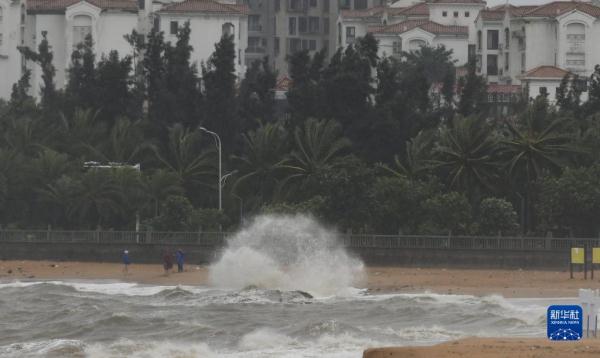台风“泰利”给海南带来强风雨 台风“泰利”给海南带来强风雨