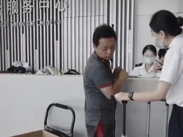 失物招领！上海虹桥火车站3个仓库都“爆仓”了