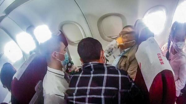 旅客突发疾病，湖南航空A67773航班紧急备降昆明