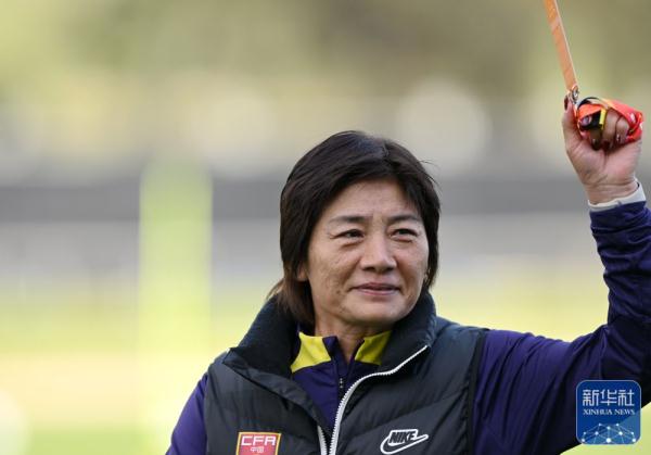 足球丨中国女足在球队大本营进行首次训练