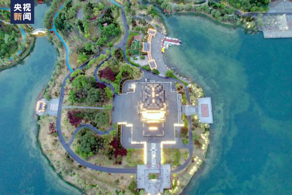 收 藏 ！暑 期 书 店 打 卡 计 划