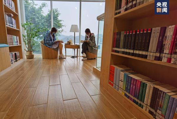 收 藏 ！暑 期 书 店 打 卡 计 划