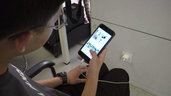 还在边充电边玩手机? 很危险!