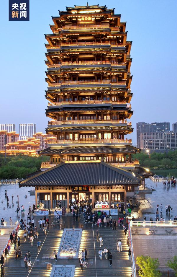 收 藏 ！暑 期 书 店 打 卡 计 划