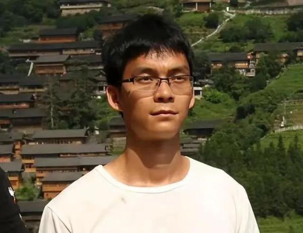 第15次高考的唐尚珺被退档：四个志愿均未录取— —