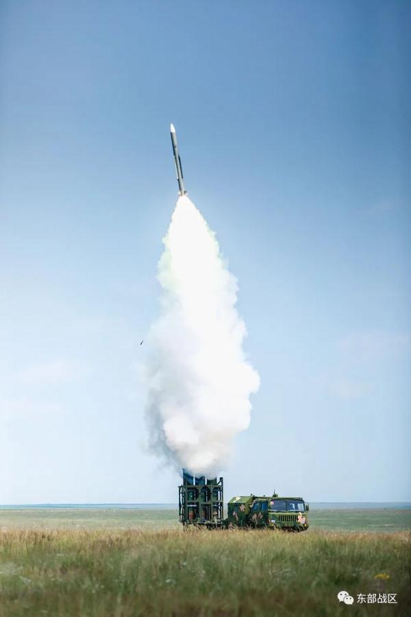 第73集团军某防空旅组织体系防空反导演练