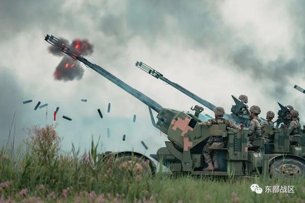 第73集团军某防空旅组织体系防空反导演练