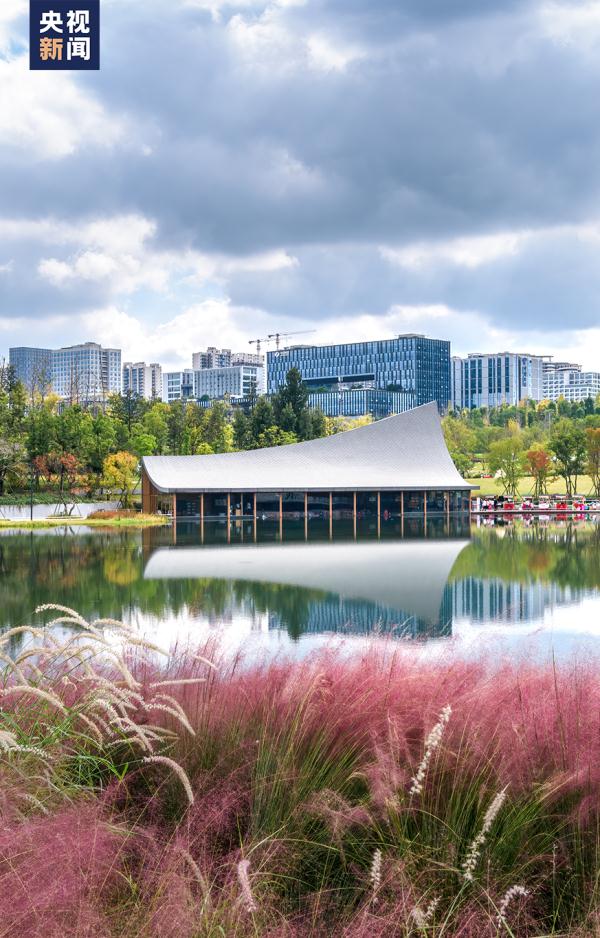 收 藏 ！暑 期 书 店 打 卡 计 划