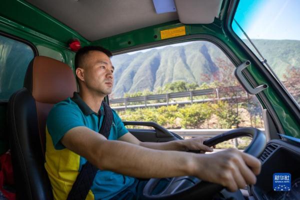 长江行| 巫山脆李出峡记