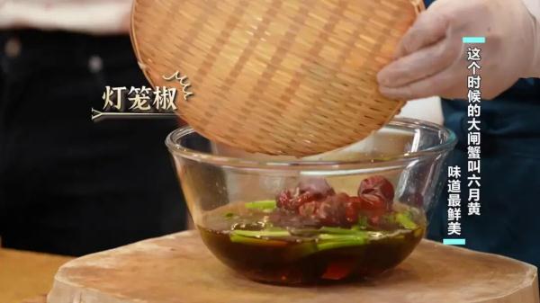 这个时候的大闸蟹叫六月黄，味道最鲜美！