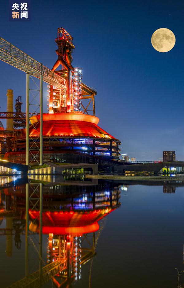 收 藏 ！暑 期 书 店 打 卡 计 划