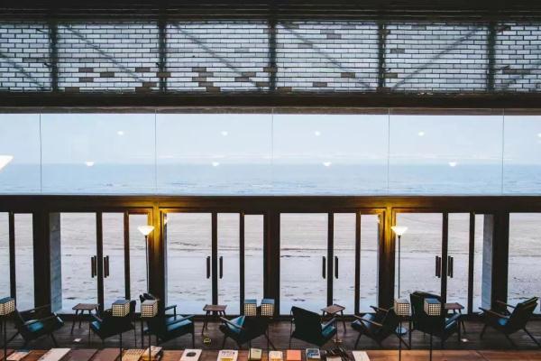 收 藏 ！暑 期 书 店 打 卡 计 划