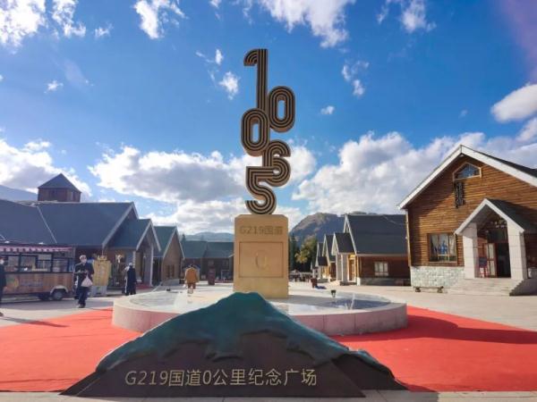 新疆喀纳斯景区不让游客自驾通行，将国道围起来收费？官方回应