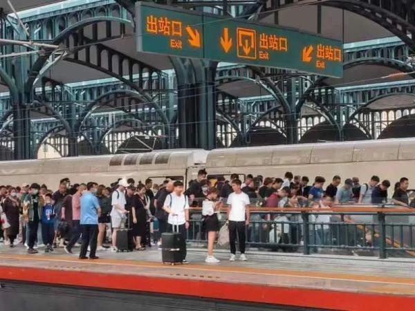 20日起，哈齐高铁、哈佳铁路开通“月票”服务