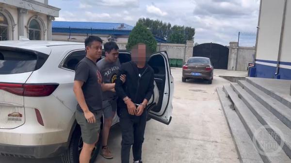 潜逃24年的命案逃犯被抓:我妈妈还在世吗? 潜逃24年的命案逃犯被抓:我妈妈还在世吗?