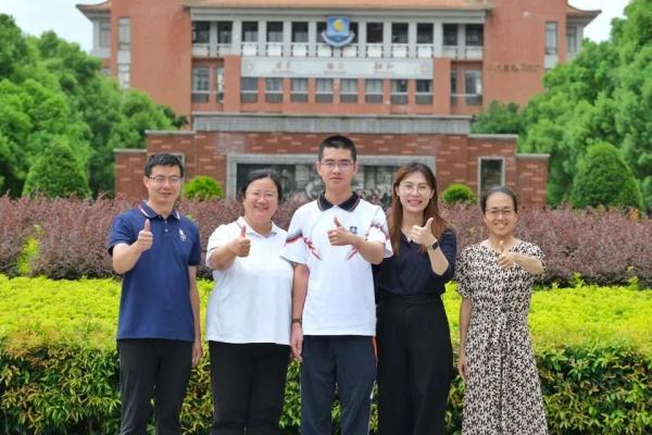 广州初三男孩直接跳级升入大学！家长感悟：原来不是娃不行是我不行