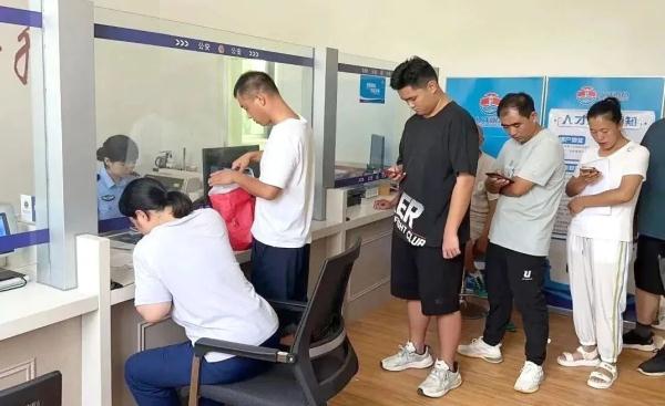 今日起，儿童没带身份证不能坐火车？别急，看这里↓